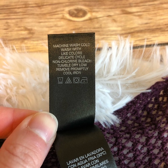 🖤3/$20 Axcess Purple Crochet Short Sleeve Top - Picture 5 of 8